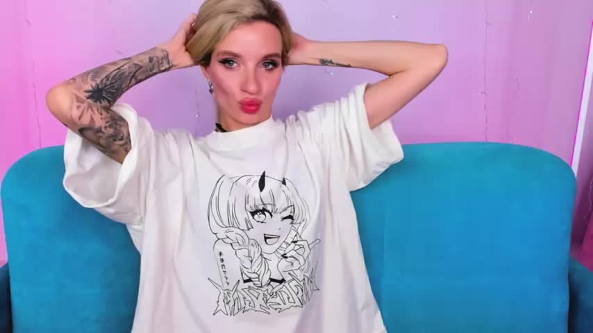 AlinaLovelyX Cam Model Chat October 4, 2025