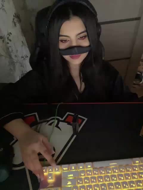 Aloeloea Cam Model Chat October 4, 2025