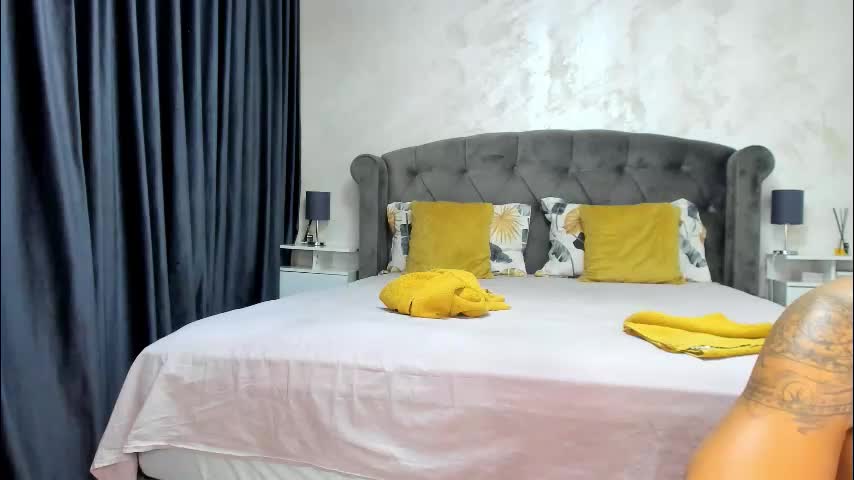 nicepussyfuckk18 Cam Model Chat October 4, 2025