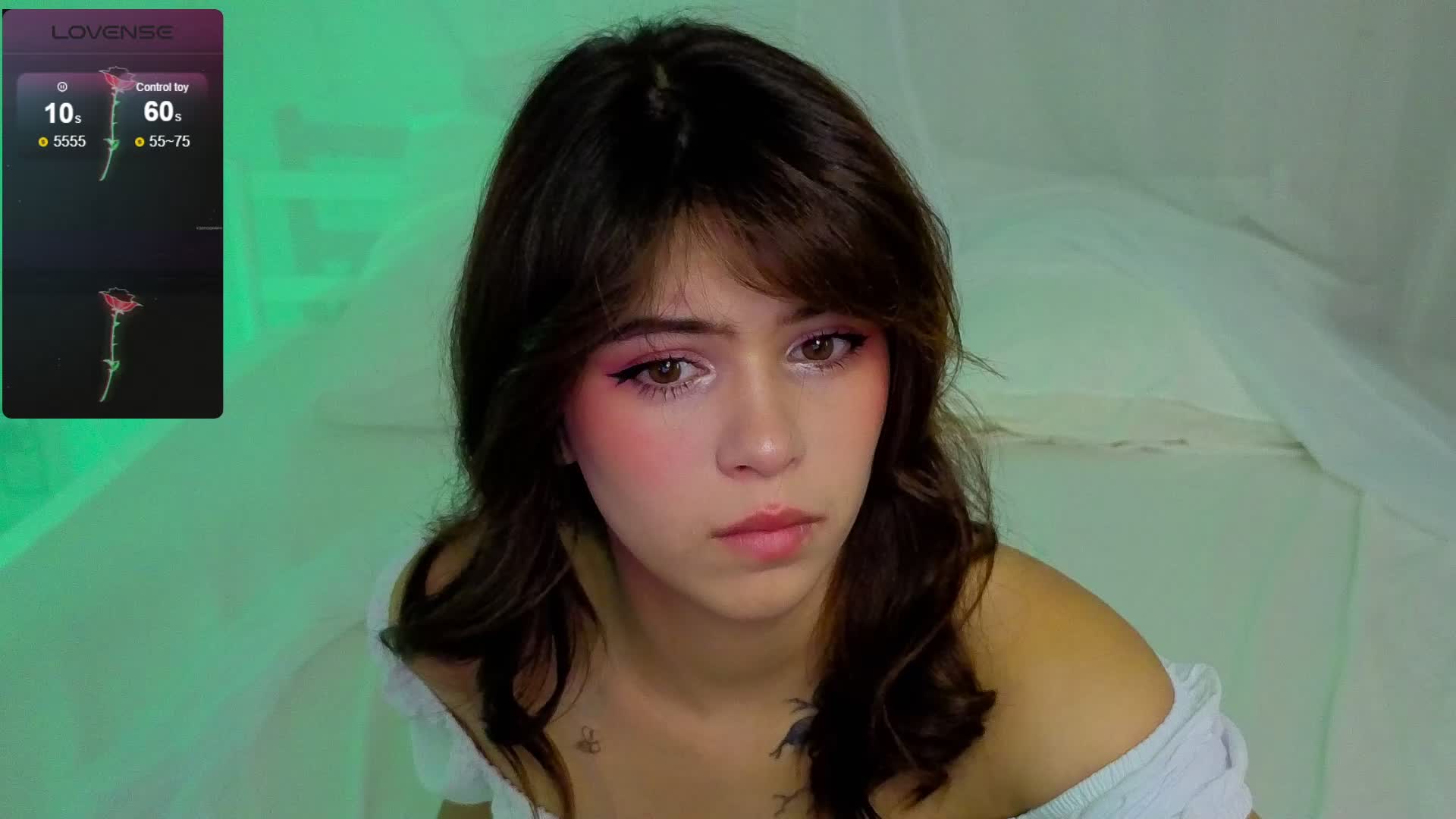 CoralineJones Cam Model Chat October 4, 2025