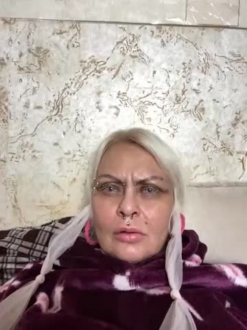 Gardener_of_Illusions Cam Model Chat October 4, 2025