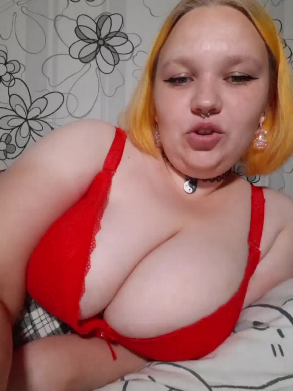 -MeooW- Cam Model Chat October 4, 2025