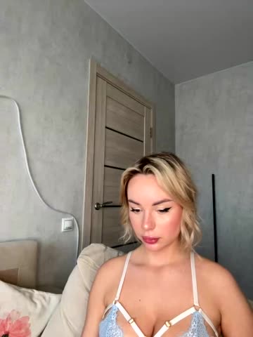 Mila-m Cam Model Chat October 4, 2025