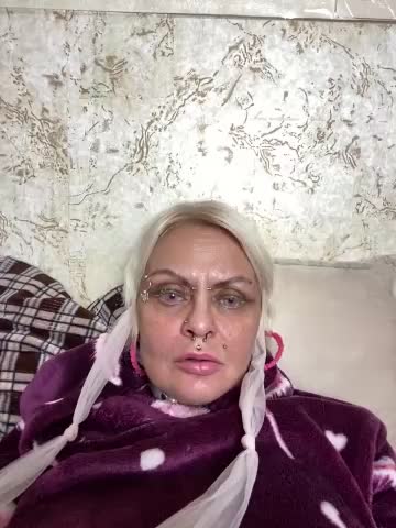 Gardener_of_Illusions Cam Model Chat October 4, 2025