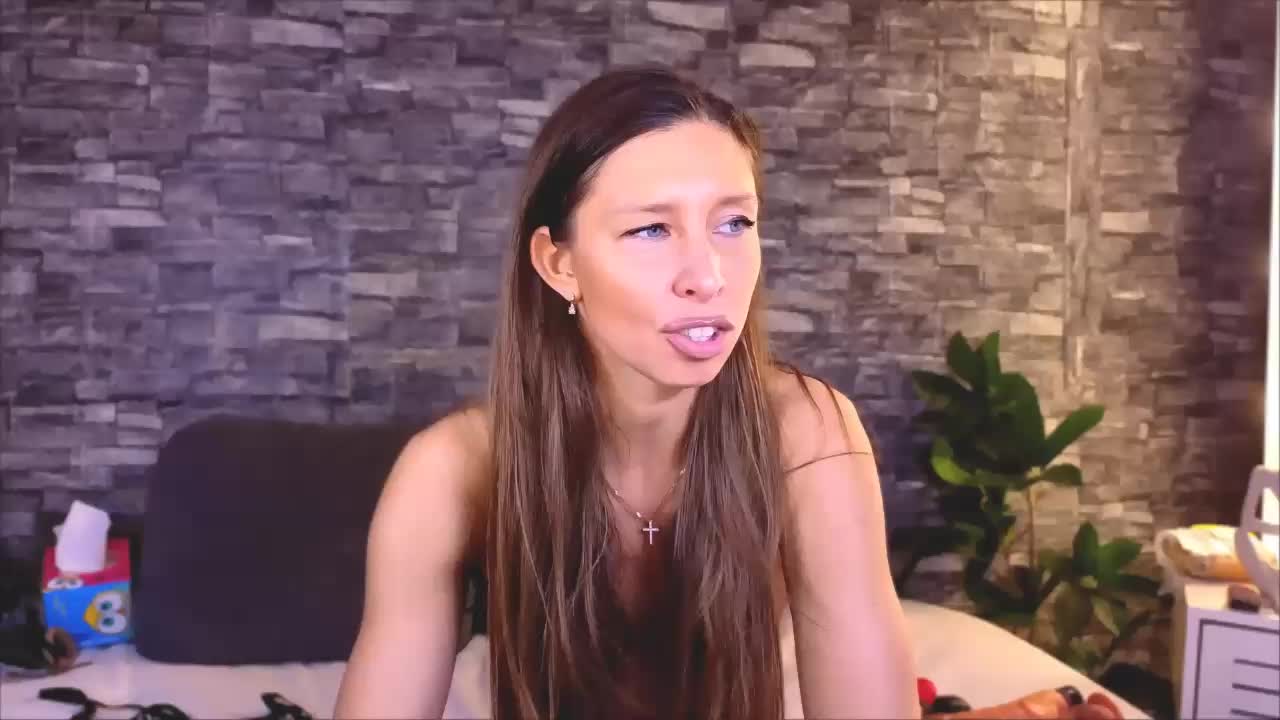 ladyAgata Cam Model Chat October 4, 2025