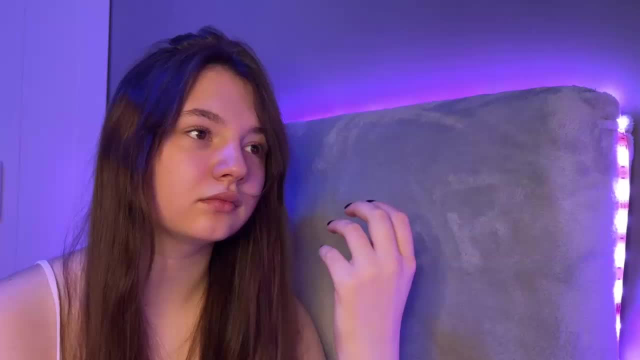 AlisaRichGold Cam Model Chat October 4, 2025