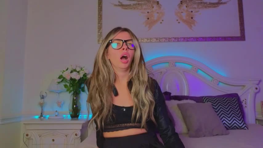 Real_Tini Cam Model Chat October 4, 2025