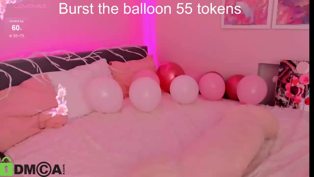 Sara-Moor Cam Model Chat October 4, 2025