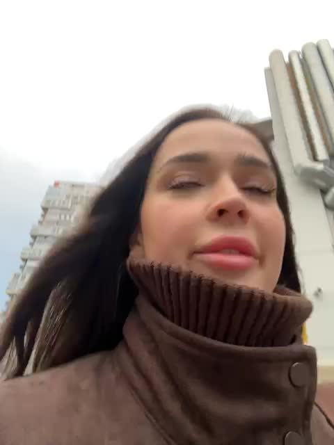 -Sasha-Orlova- Cam Model Chat October 4, 2025