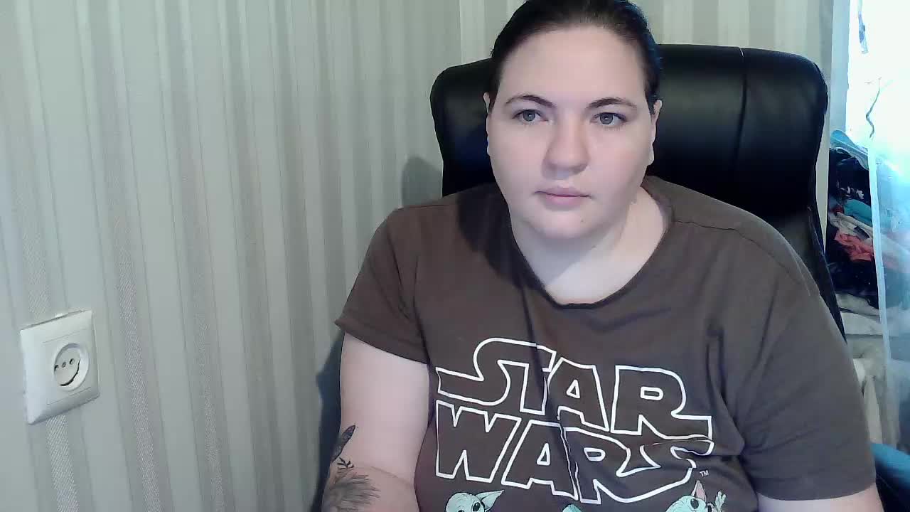 XLisaBlueX Cam Model Chat October 4, 2025