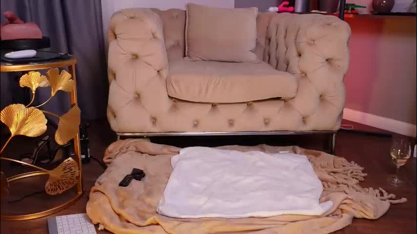 miss_m Cam Model Chat October 4, 2025