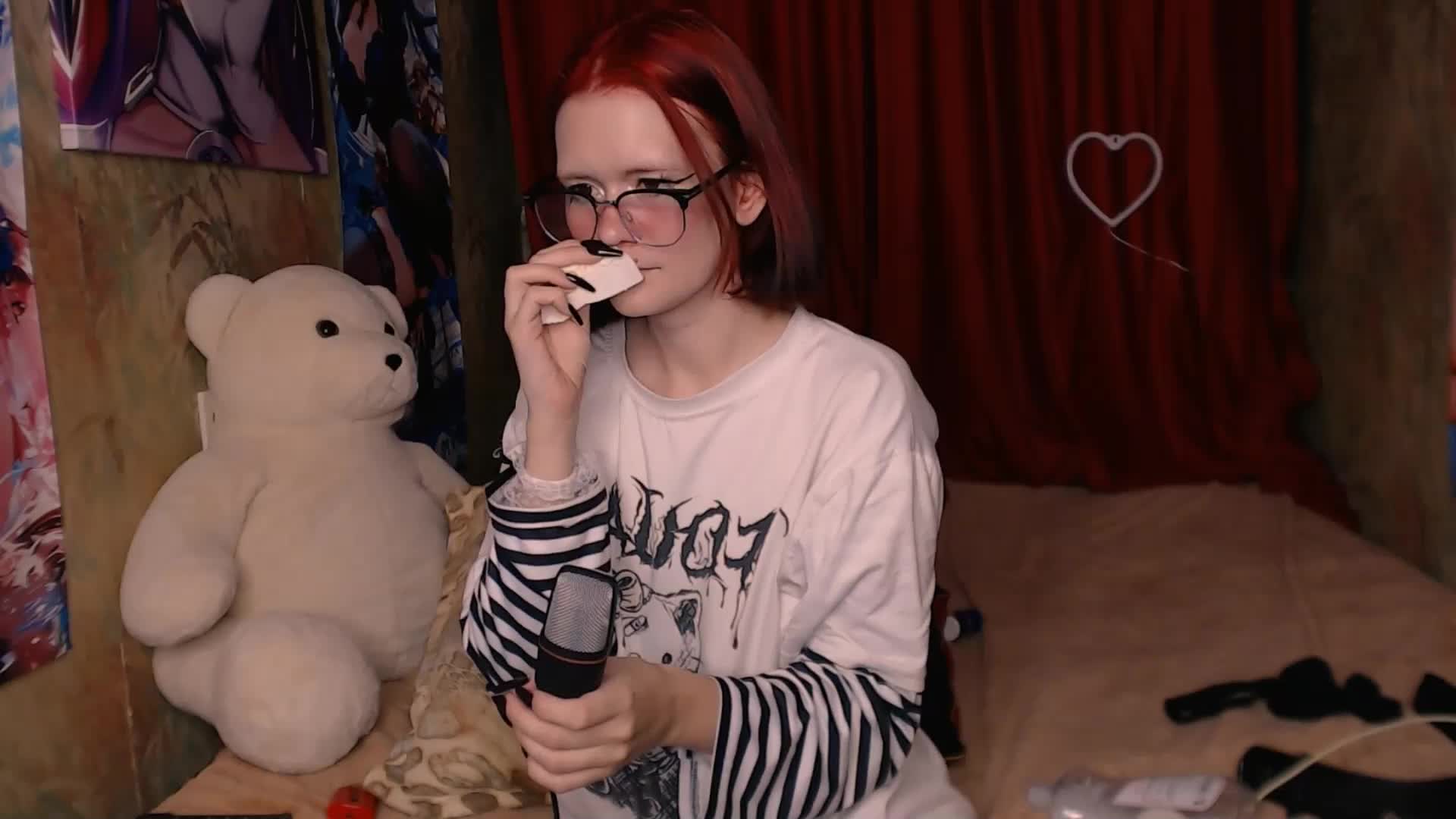 Velvet-and-Venom Cam Model Chat October 4, 2025