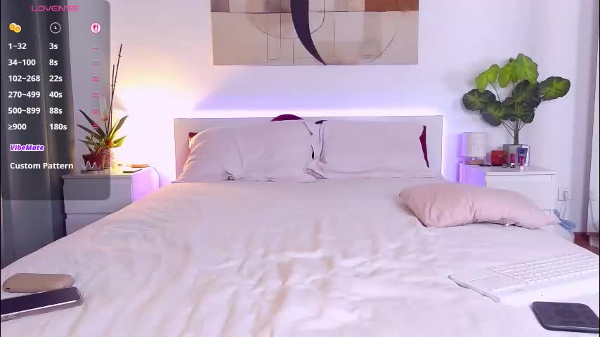 nadeen_ Cam Model Chat October 4, 2025