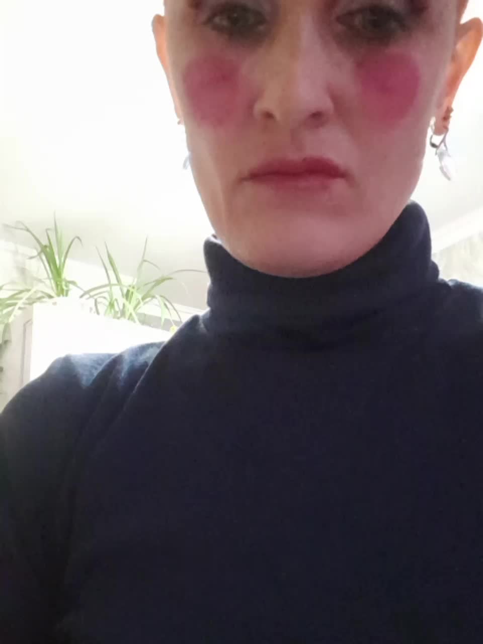 N-I-M-F-O-M-A-N-K-A Cam Model Chat October 4, 2025