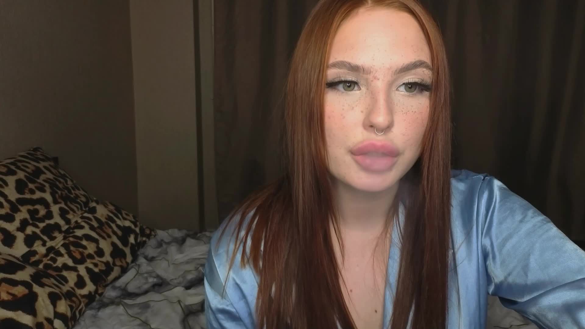 LisaAndDenis Cam Model Chat October 4, 2025