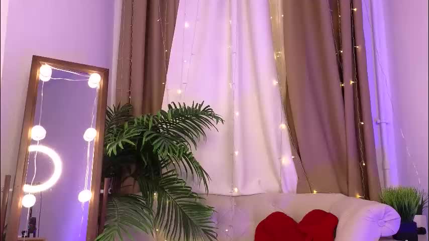 jennifer_shy_ Cam Model Chat October 4, 2025