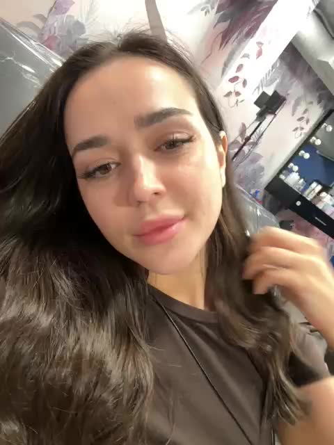 -Sasha-Orlova- Cam Model Chat October 4, 2025