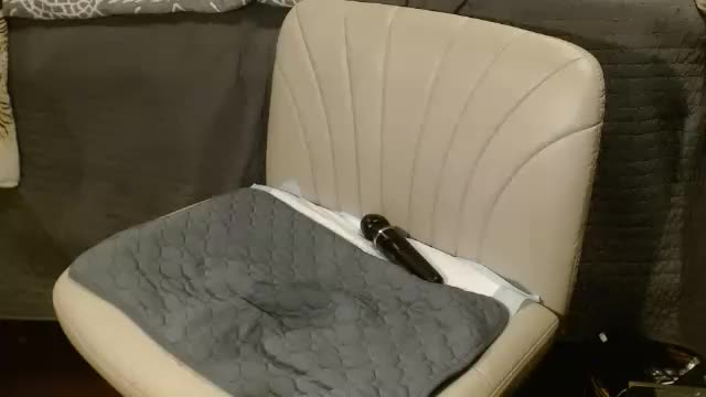 eatme_six9 Cam Model Chat October 4, 2025