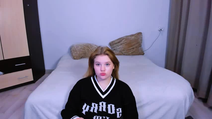 LaseyMoon Cam Model Chat October 4, 2025