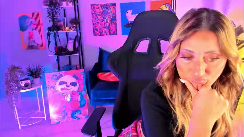 sarahholly Cam Model Chat October 4, 2025