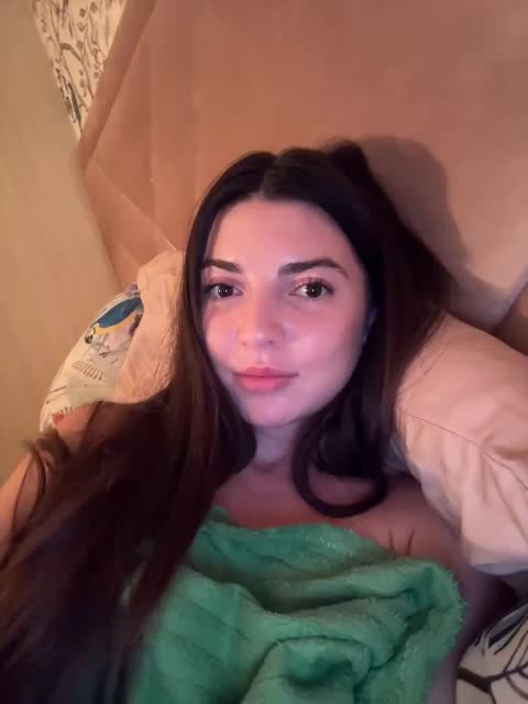 -SAHAROCHEK- Cam Model Chat October 4, 2025