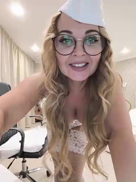 Milf_Zabava Cam Model Chat October 4, 2025