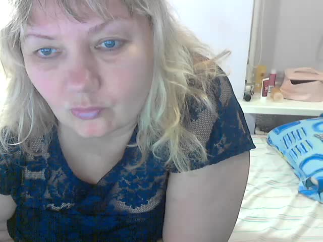 LucyAlexis Cam Model Chat October 5, 2025