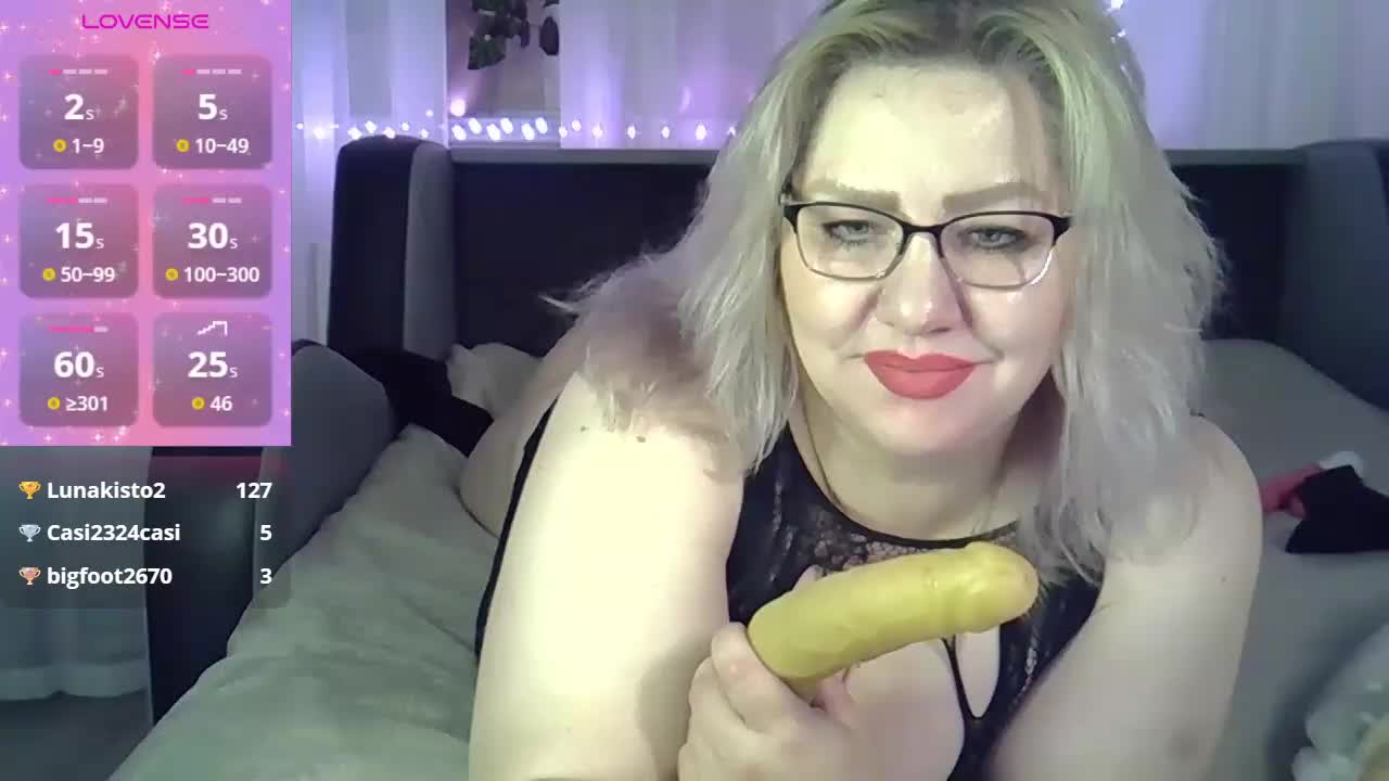 AngelinaGlam Cam Model Chat October 5, 2025