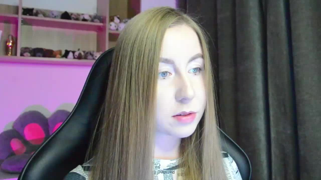 -Rii- Cam Model Chat October 5, 2025