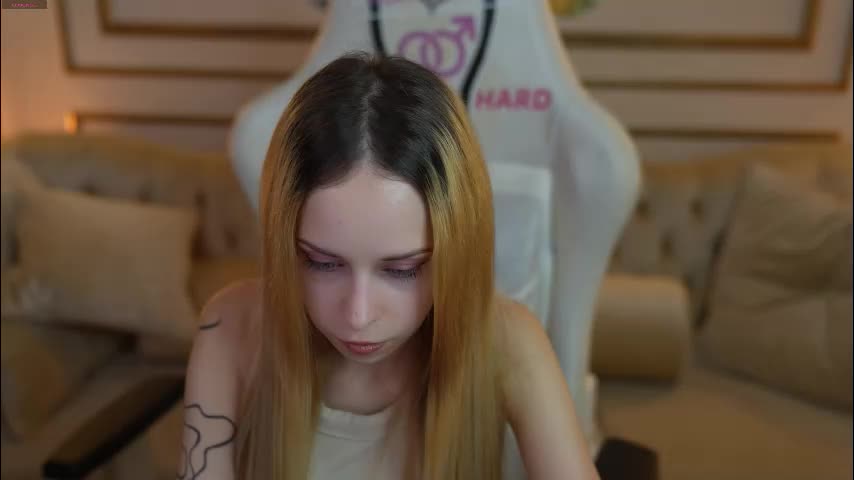 anabel_team054 Cam Model Chat October 5, 2025