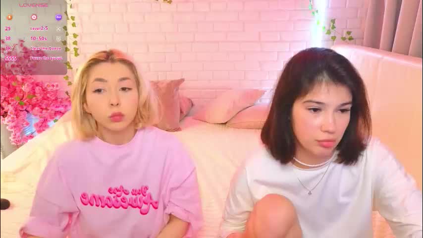 _ramune_ Cam Model Chat October 5, 2025