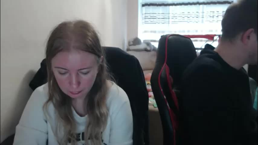 jenisandpeter Cam Model Chat October 5, 2025