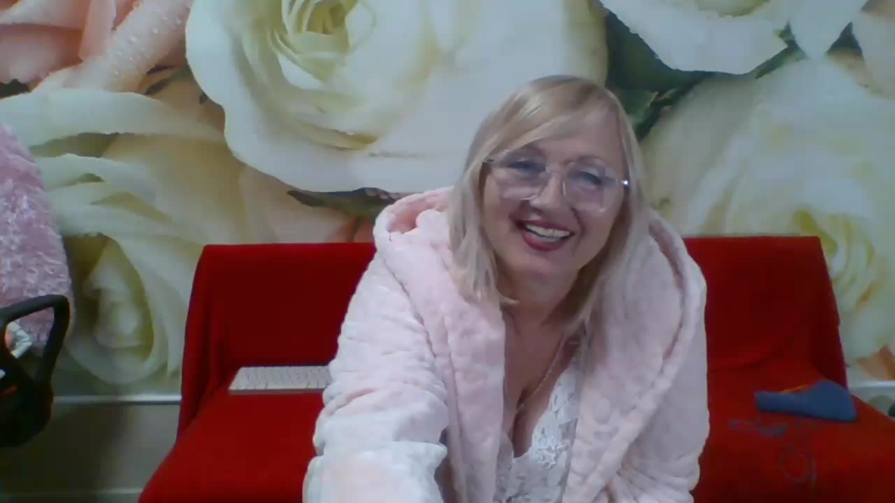 Beatris-K Cam Model Chat October 5, 2025