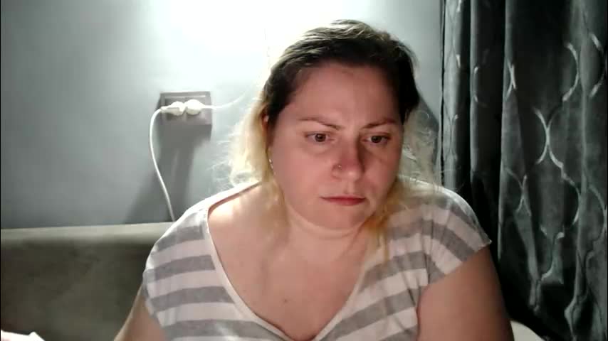 candycream74 Cam Model Chat October 5, 2025