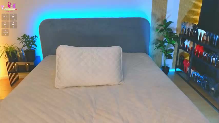 kira_sexxx Cam Model Chat October 5, 2025