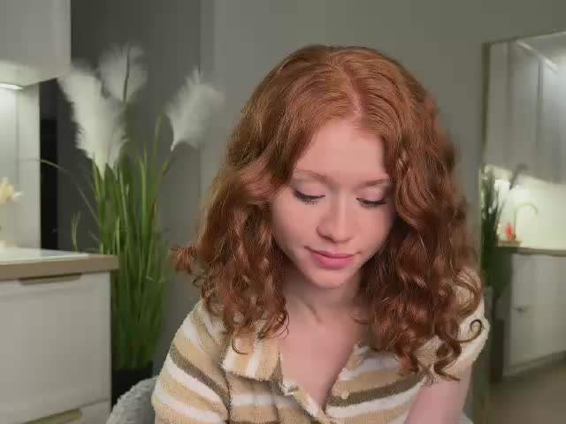 -milka- Cam Model Chat October 5, 2025