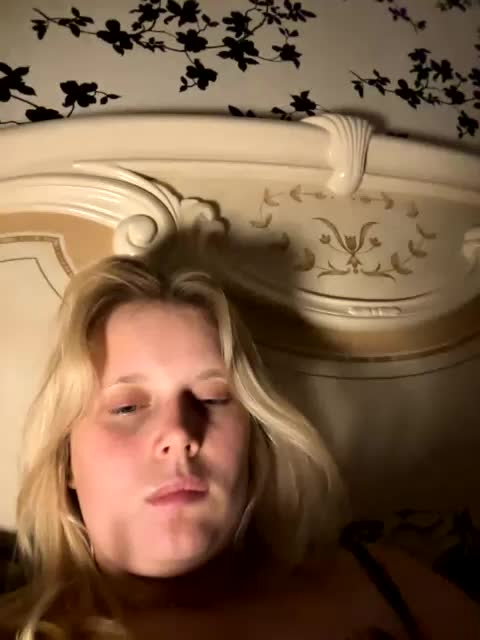 Pionchick Cam Model Chat October 5, 2025