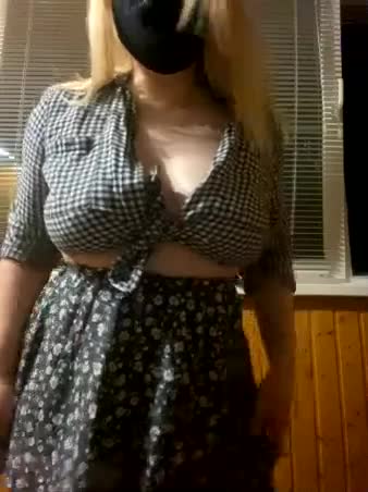 Donut-red Cam Model Chat October 5, 2025