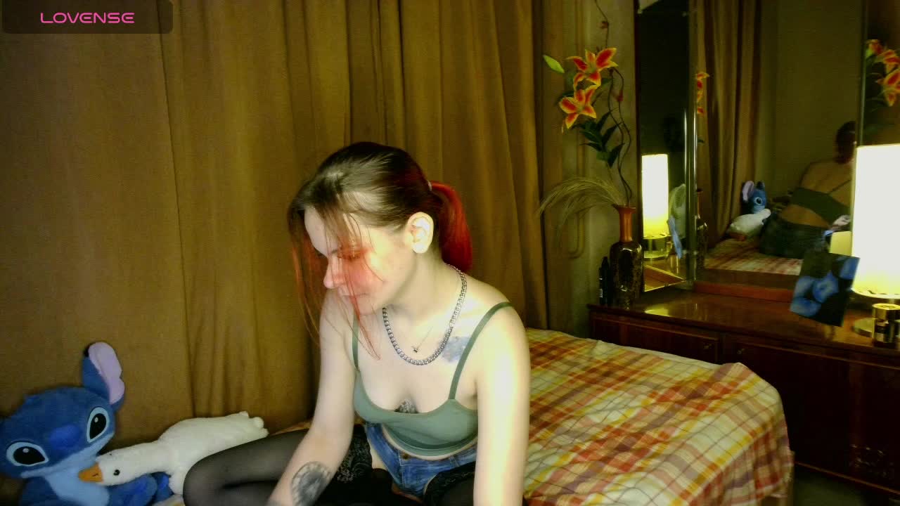 LilitDays Cam Model Chat October 5, 2025