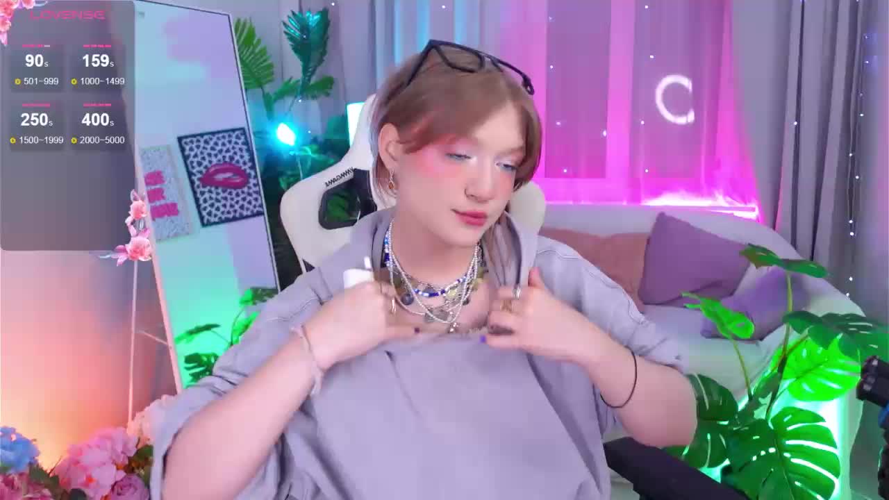 CrazyWine Cam Model Chat October 5, 2025