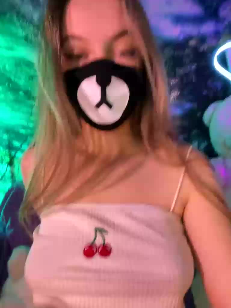 -Summer- Cam Model Chat October 5, 2025