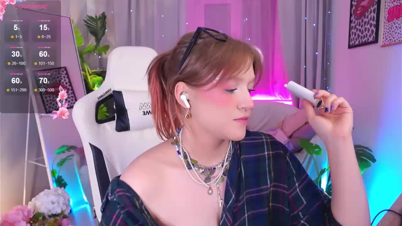 CrazyWine Cam Model Chat October 5, 2025