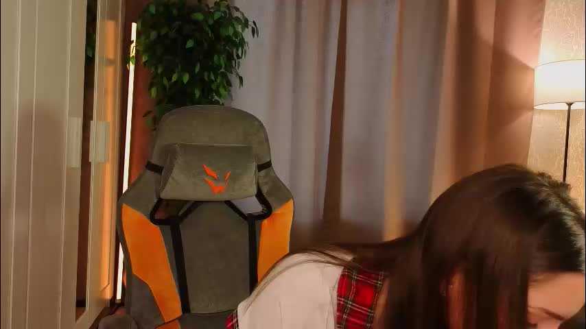 loney__tunes Cam Model Chat October 5, 2025