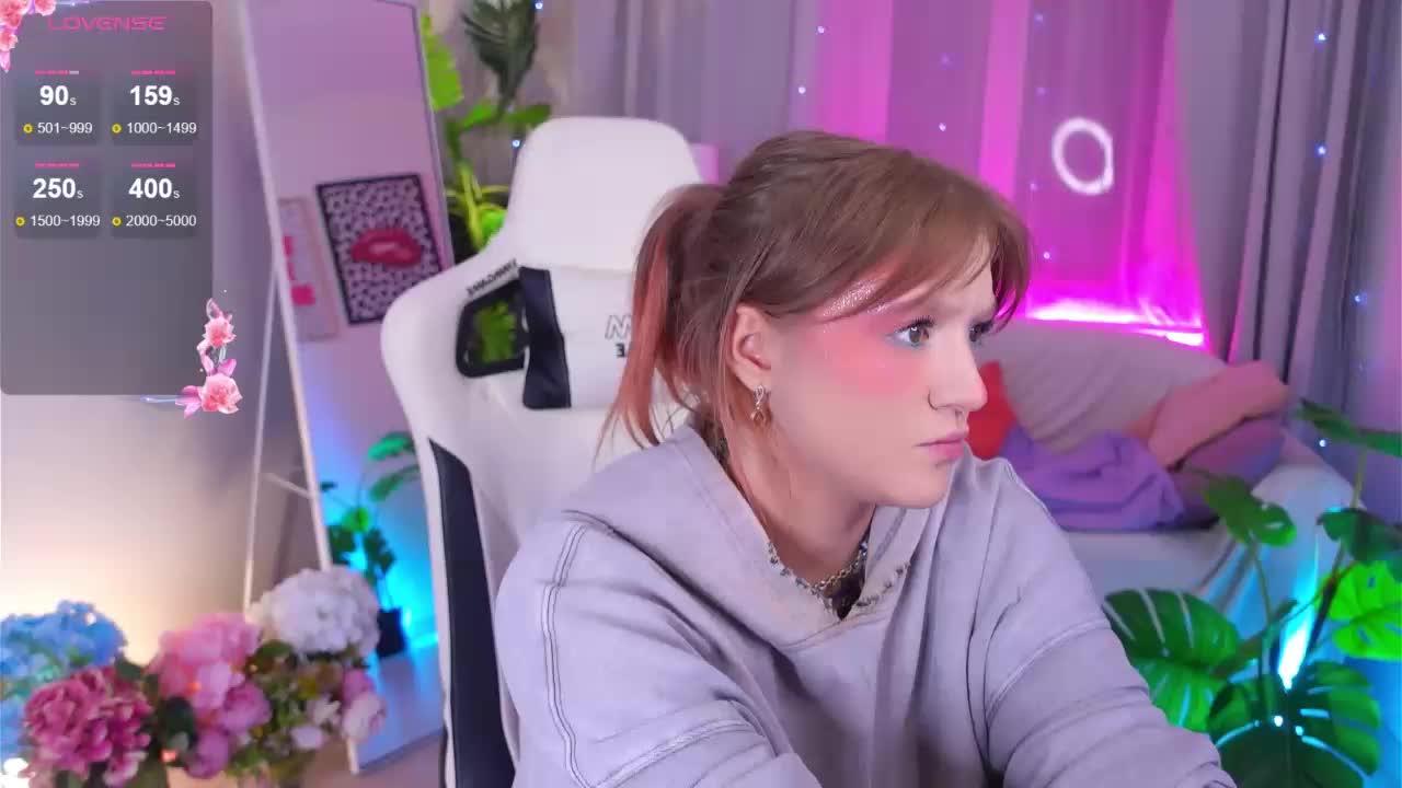 CrazyWine Cam Model Chat October 5, 2025