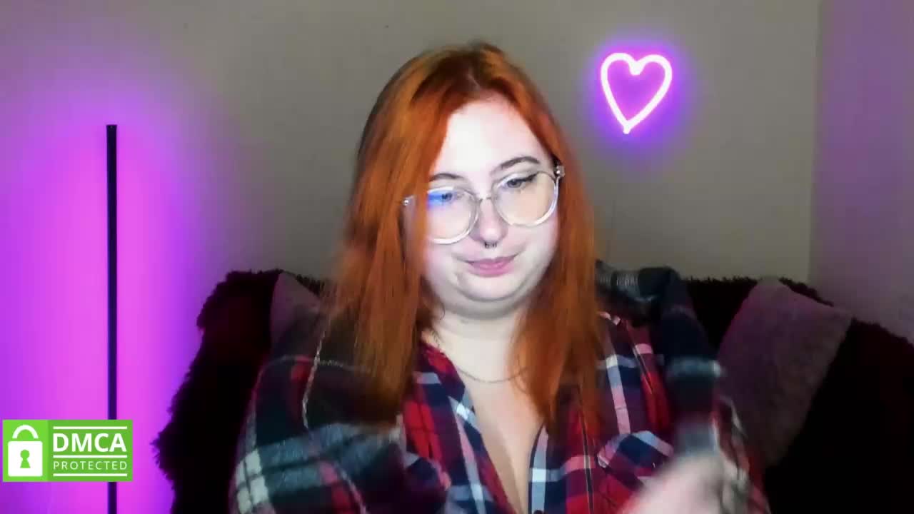 Aliciaredluv Cam Model Chat October 5, 2025