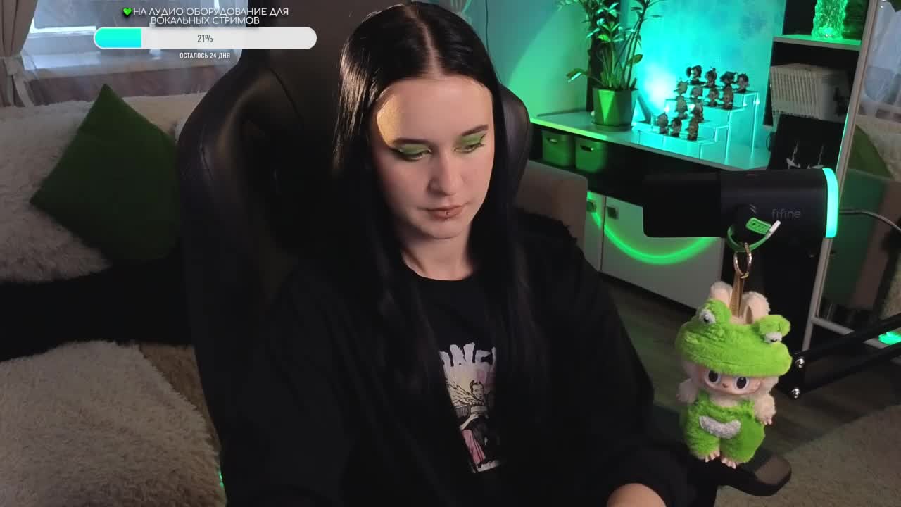 Kira_Li_Lime Cam Model Chat October 5, 2025