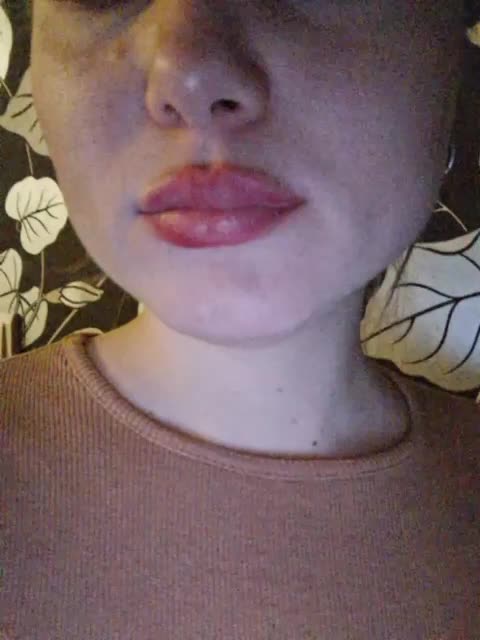 -Molly Cam Model Chat October 5, 2025