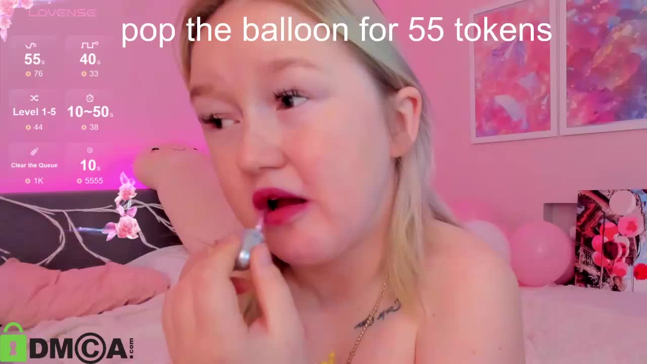 Sara-Moor Cam Model Chat October 5, 2025