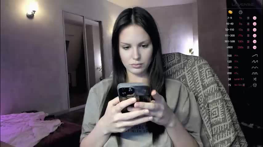 yourher0in Cam Model Chat October 5, 2025