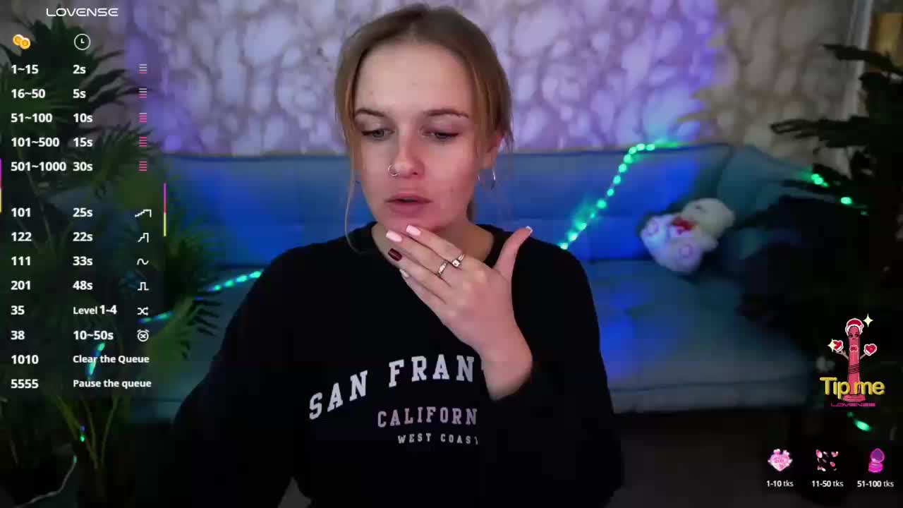 MaribelRiver Cam Model Chat October 5, 2025